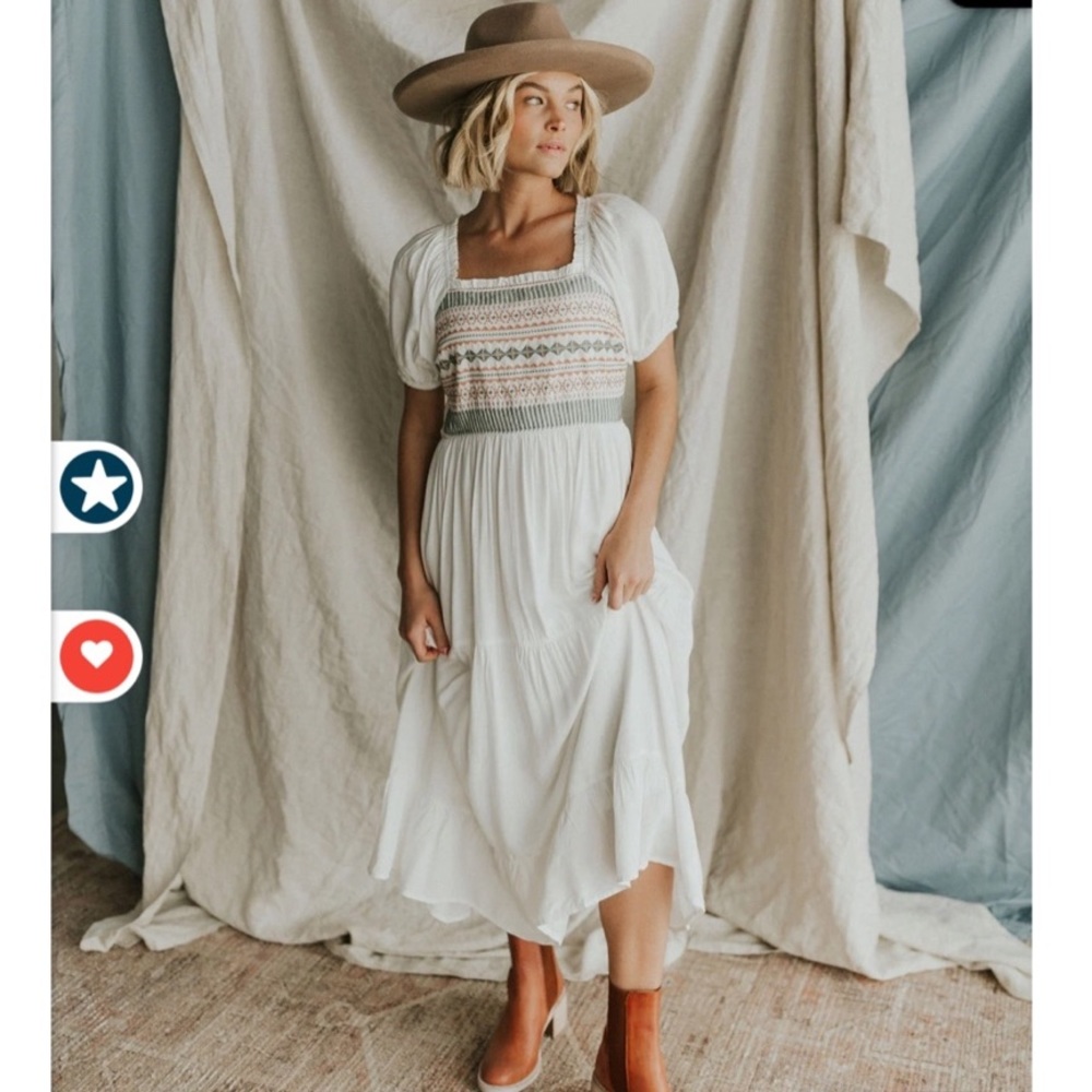 Karolina Embroidered Midi in Ivory
